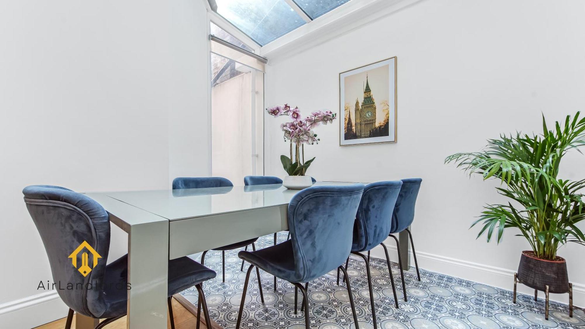 Exceptional 4 Bedroom House Paddington Station! Лондон Екстер'єр фото