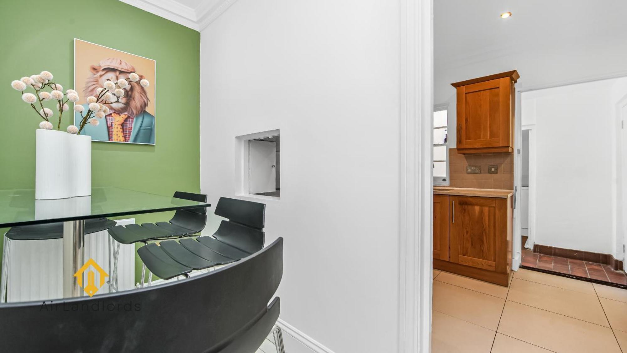 Exceptional 4 Bedroom House Paddington Station! Лондон Екстер'єр фото