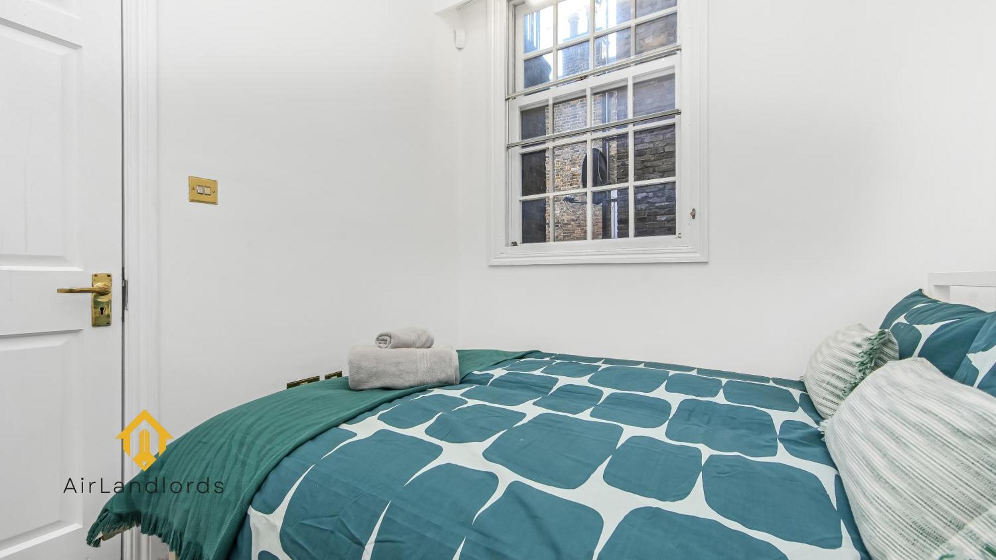 Exceptional 4 Bedroom House Paddington Station! Лондон Екстер'єр фото